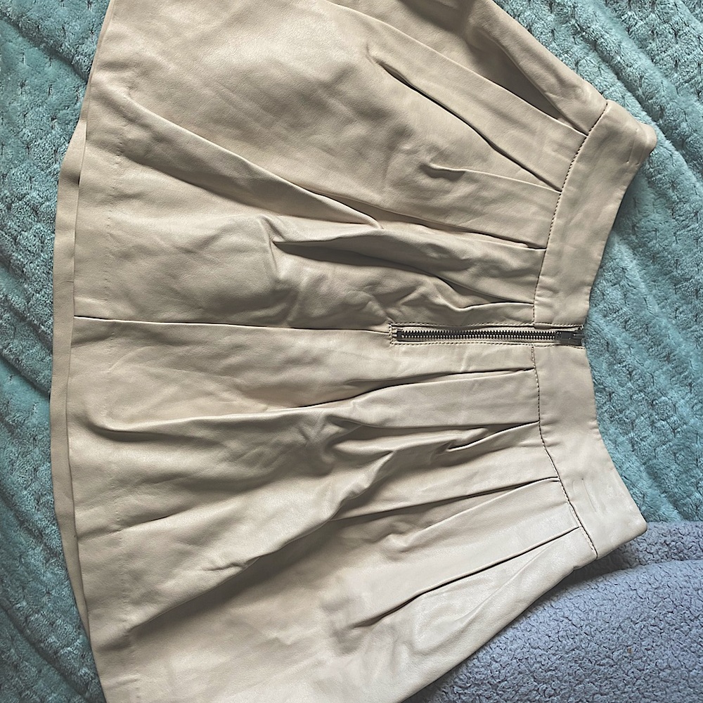 Faux leather mini skater skirt MEDIUM